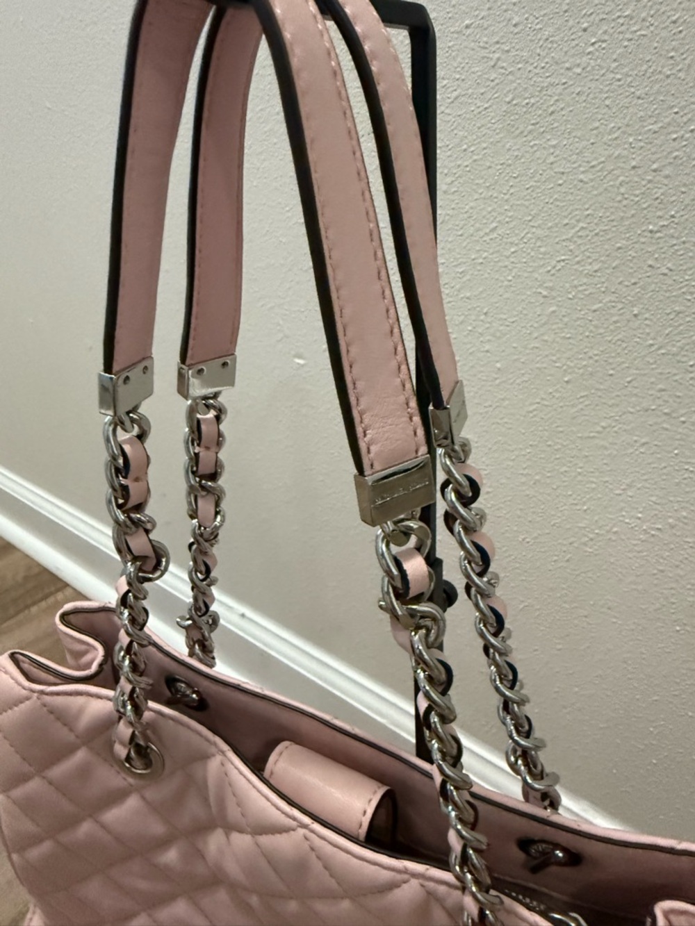 Michael Kors Quilted Pink Shoulder bag - Picture 2 of 9